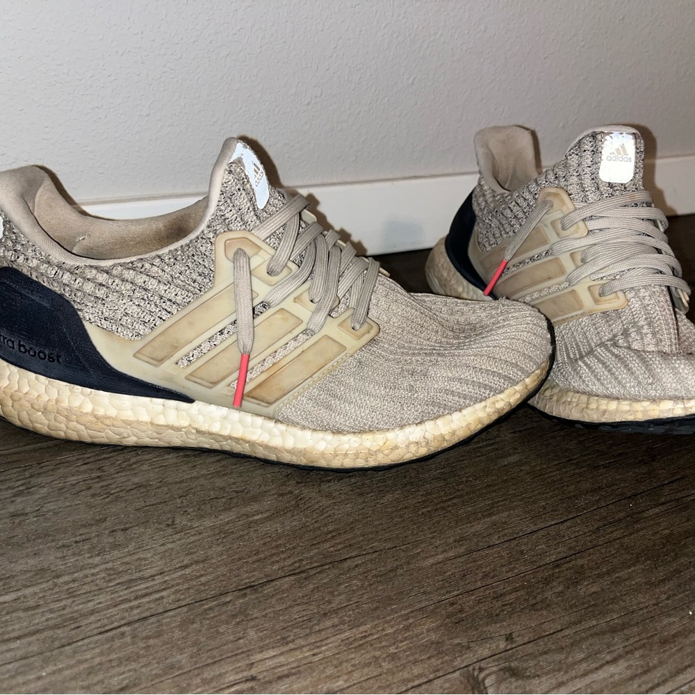 Adidas Men's Beige and Black Running Shoes